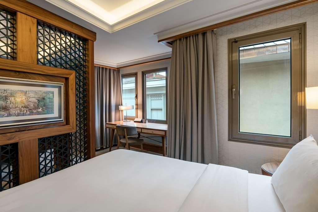 Radisson Blu Bosphorus Hotel. *