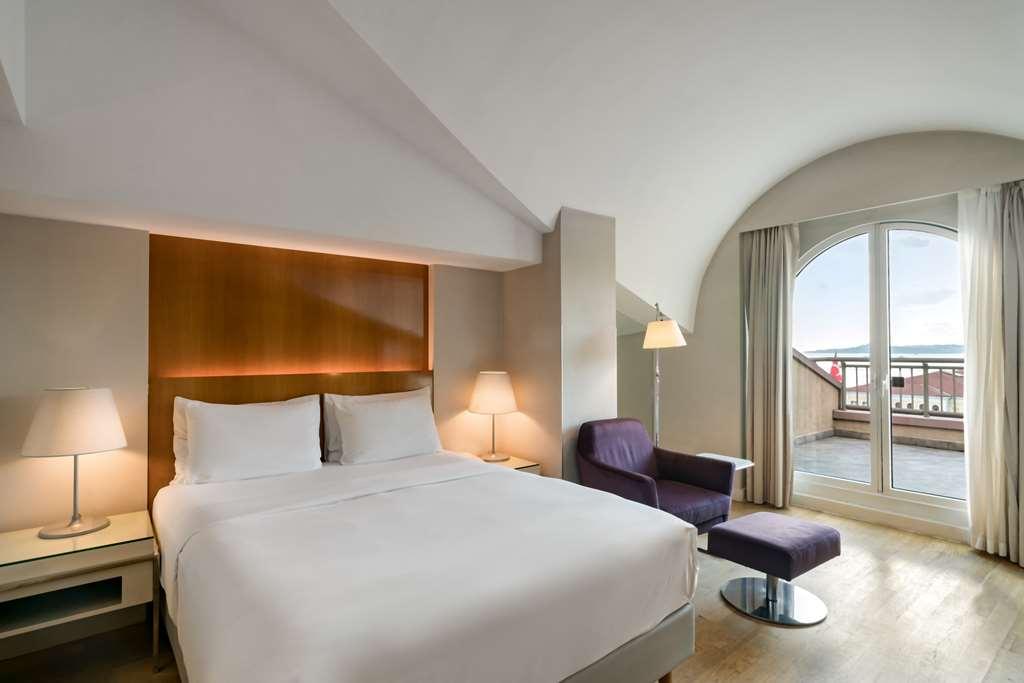 Radisson Blu Bosphorus Hotel.